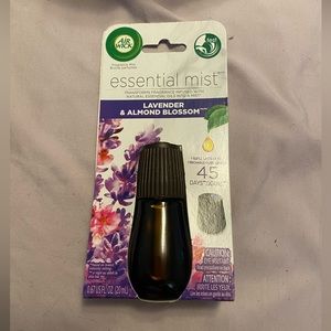 Air Wick Essential Mist Lavender & Almond Blossom